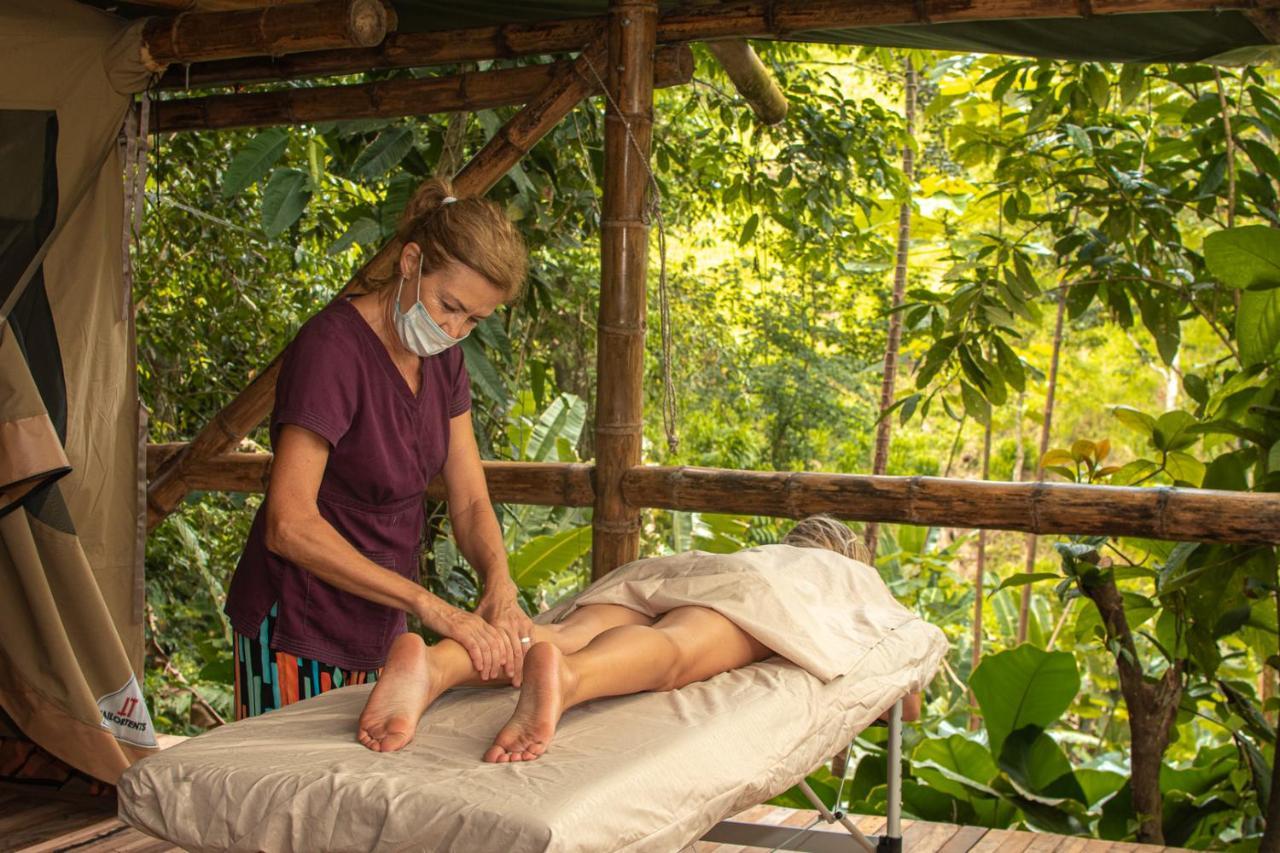 Colina Secreta - Glamping And Villas Puerto Viejo de Talamanca ภายนอก รูปภาพ