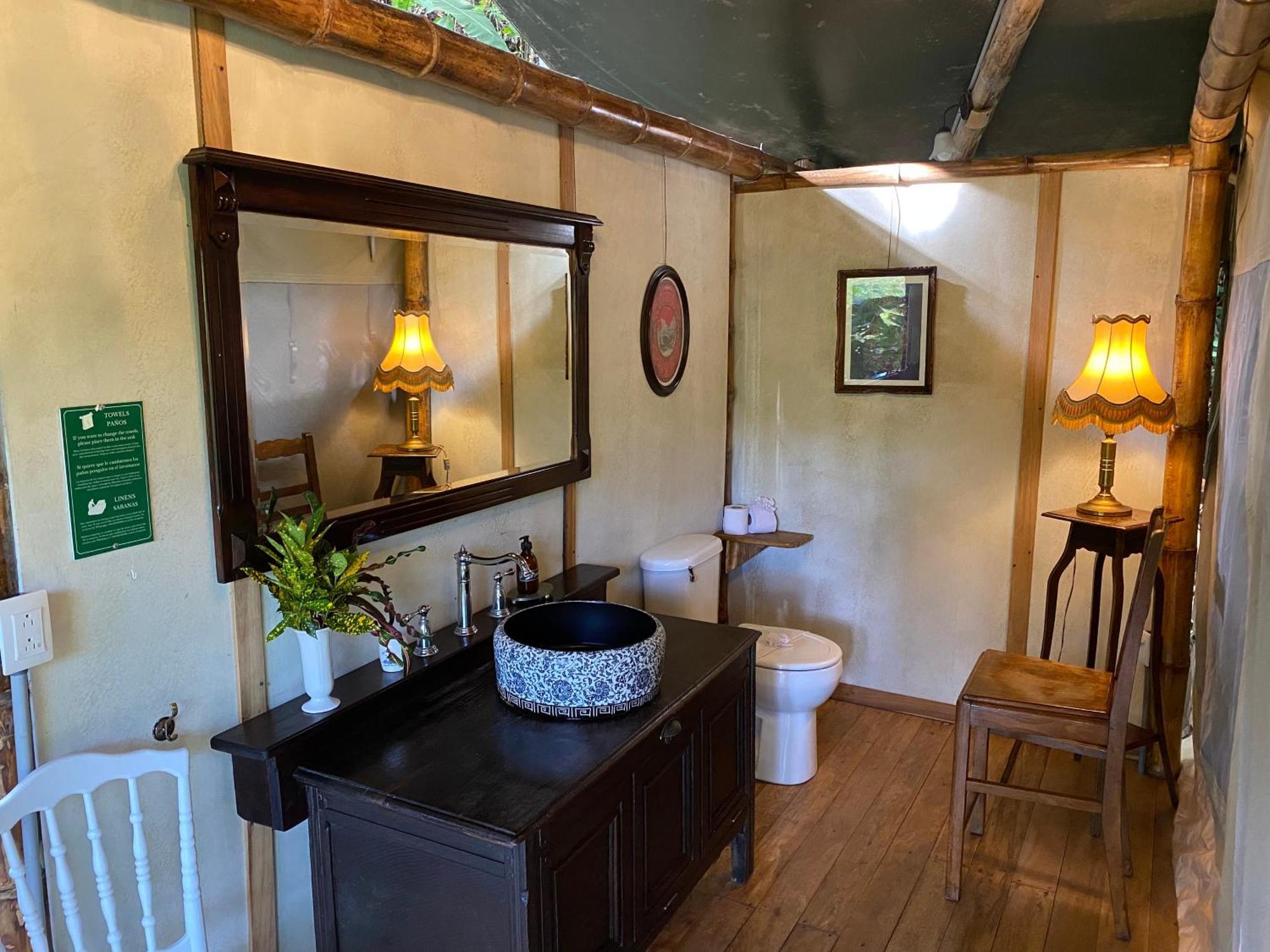 Colina Secreta - Glamping And Villas Puerto Viejo de Talamanca ภายนอก รูปภาพ