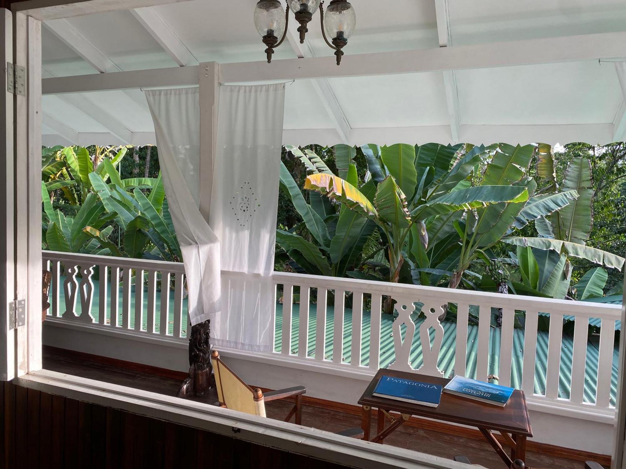 Colina Secreta - Glamping And Villas Puerto Viejo de Talamanca ภายนอก รูปภาพ