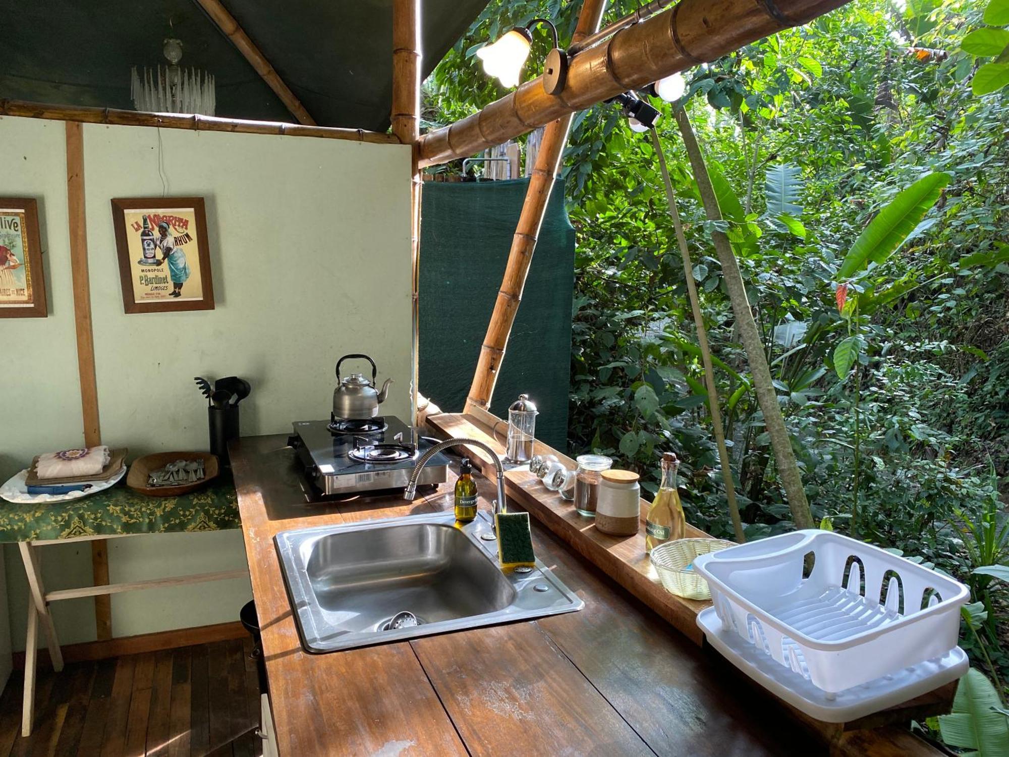 Colina Secreta - Glamping And Villas Puerto Viejo de Talamanca ภายนอก รูปภาพ